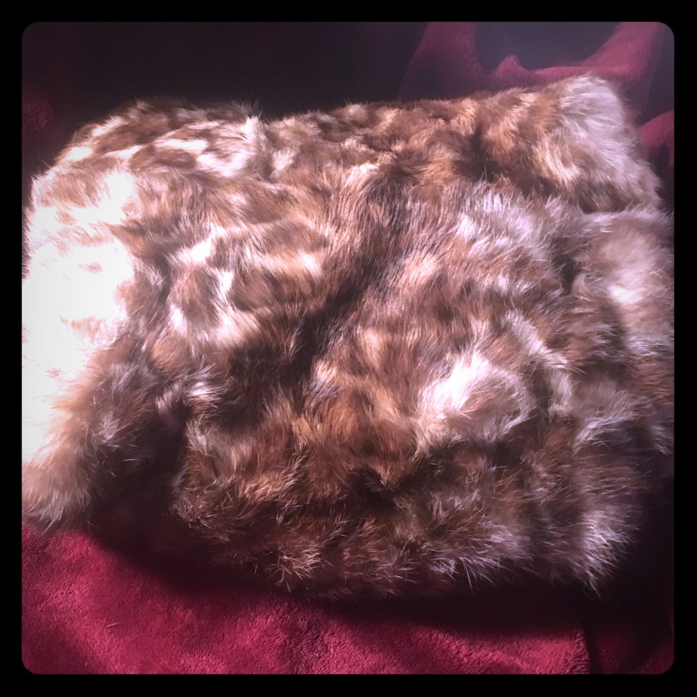 Leopard real fur muff with satin lining
